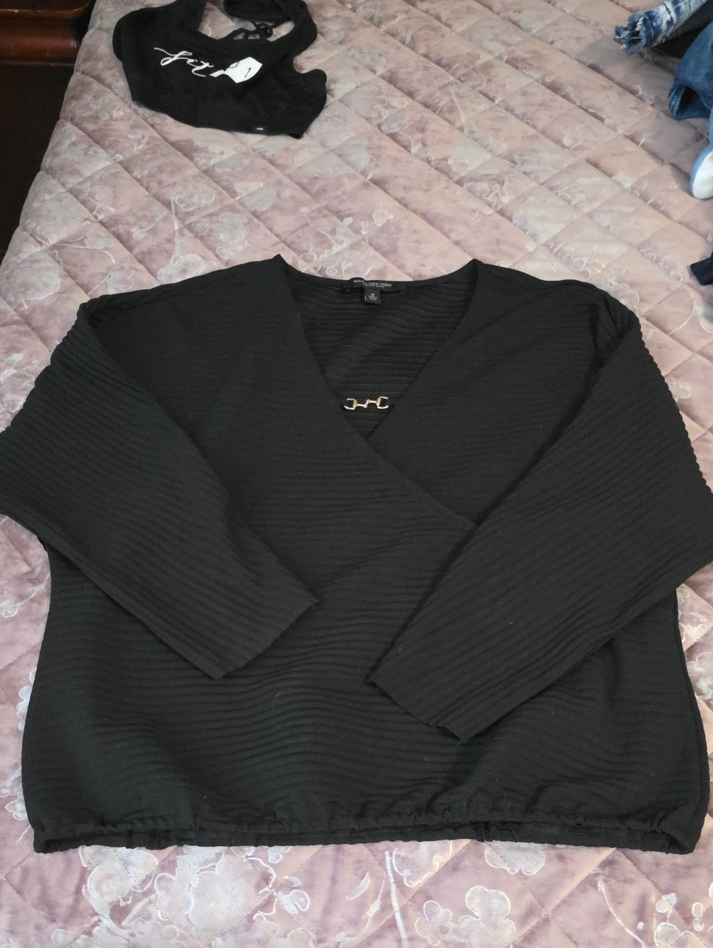 Marc New York Black Ribbed V-Neck Pullover Blouse